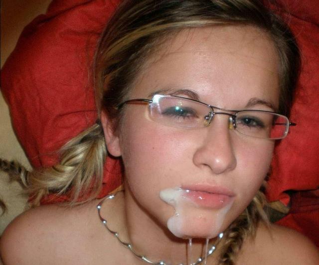 Сперма на лице красивых девушек. Смотреть русское порно видео онлайн